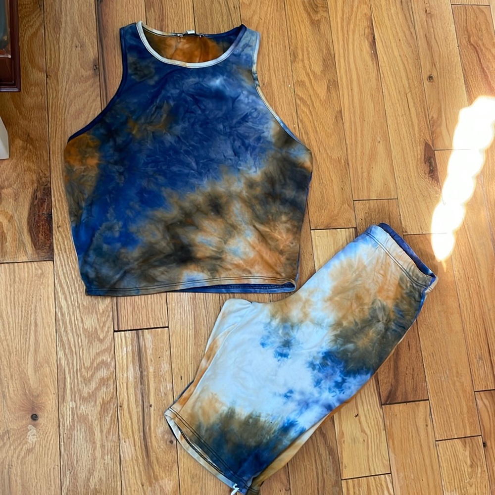 Tie dye cropped bike shorts set